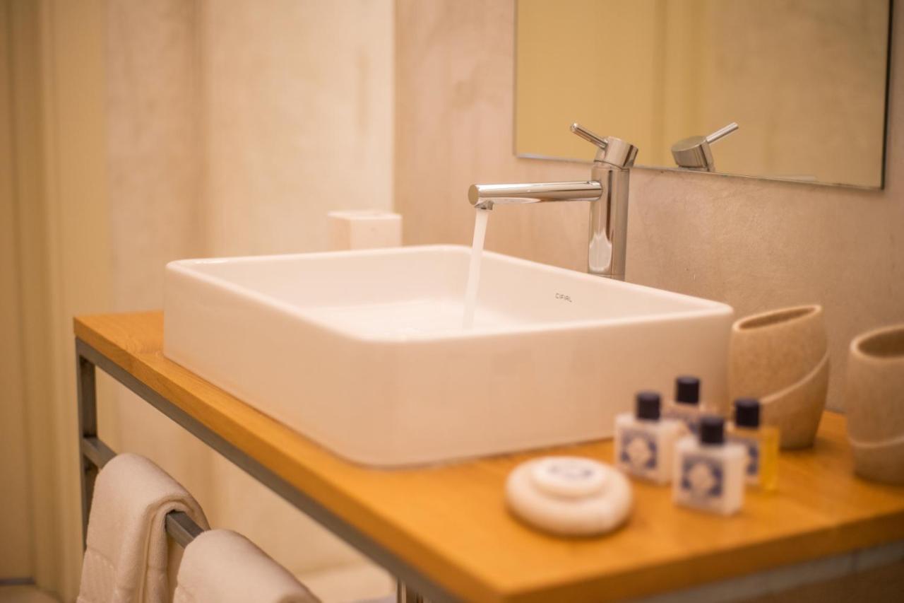 Paraiso Garden Suite--- Spacious & Downtown ポルト エクステリア 写真